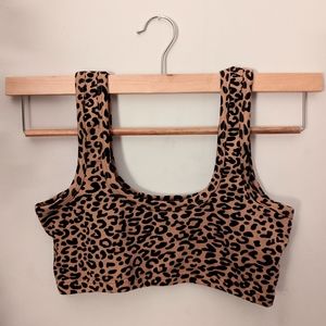 ARQ Wide-Strap Bra in Leopard